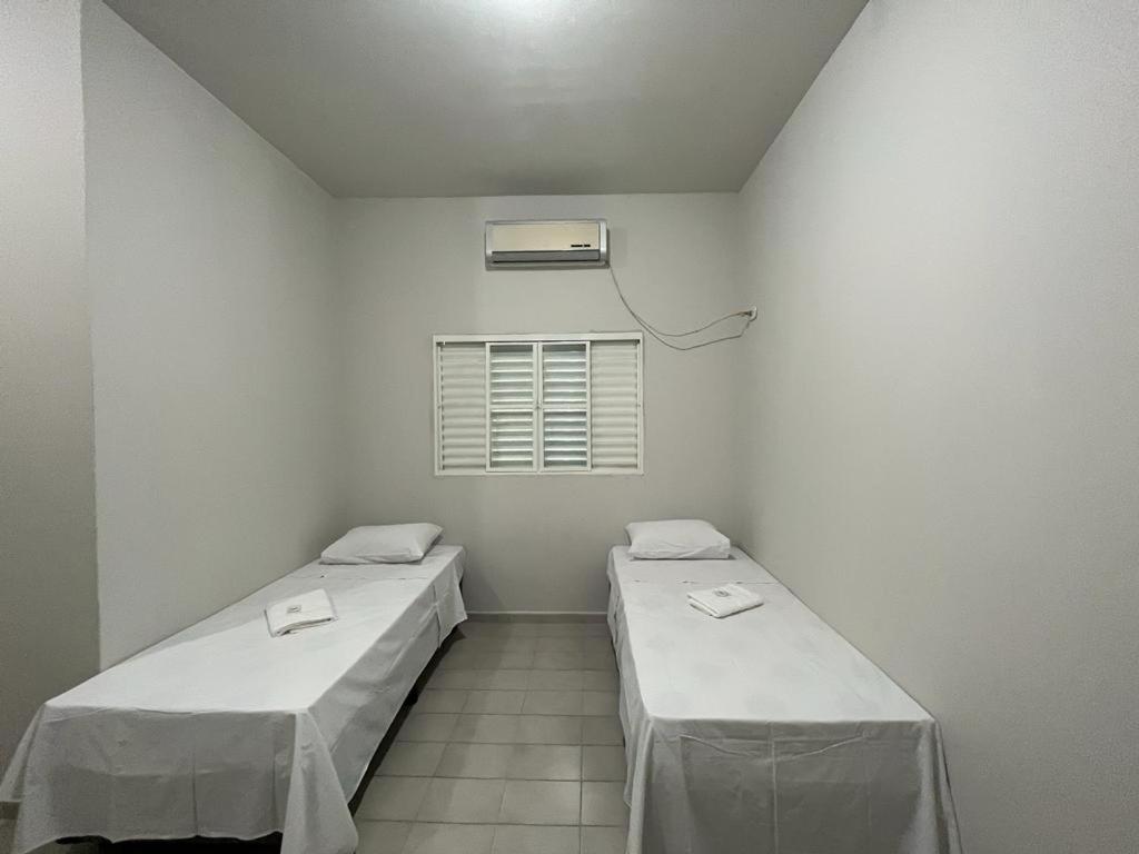 Hotel E Pousada 3 Irmaos Coxim Esterno foto